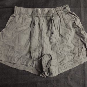 Grey  Stretch Waist Shorts (S)